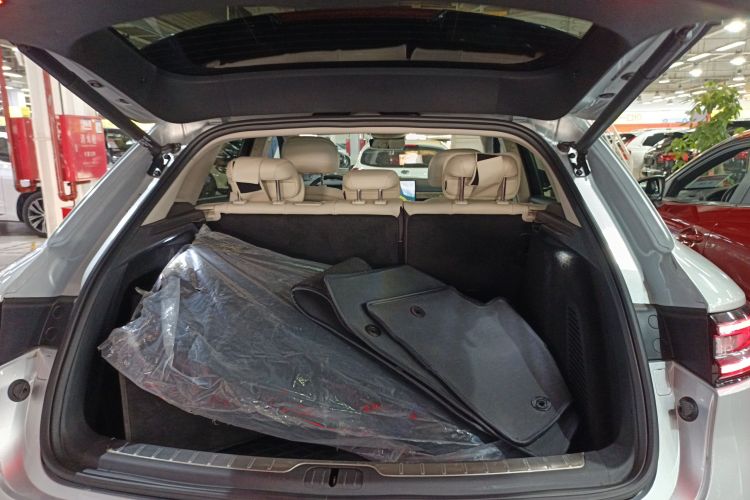 鸿蒙智行 问界M5 2022款 增程四驱至臻版局部细节23