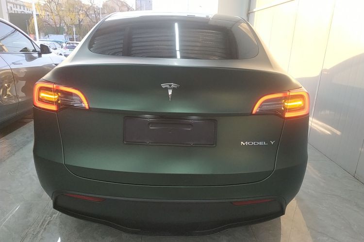 特斯拉 Model Y 2023款 后轮驱动版车身外观6004