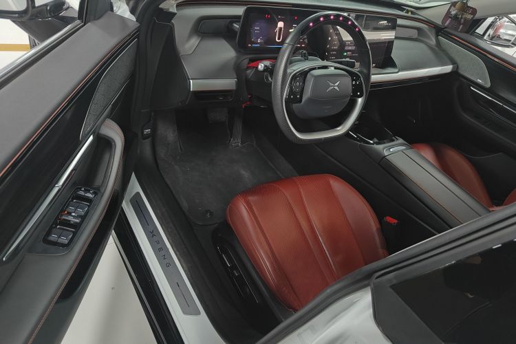 小鹏P7 2021款 480E中控内饰20