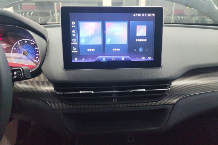 红旗E-QM5 2023款 改款 基础出行版局部细节16