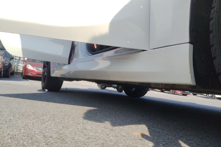 宝马1系 2022款 125i M运动曜夜版局部细节9001