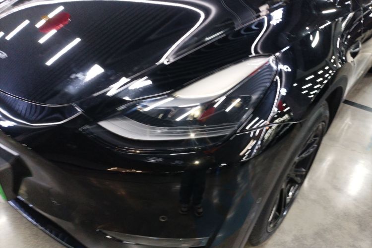 特斯拉 Model Y 2021款 标准续航后驱版局部细节36