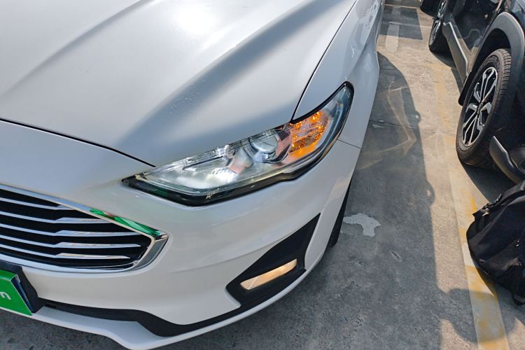 福特 蒙迪欧 2020款 EcoBoost 200 时尚型局部细节36