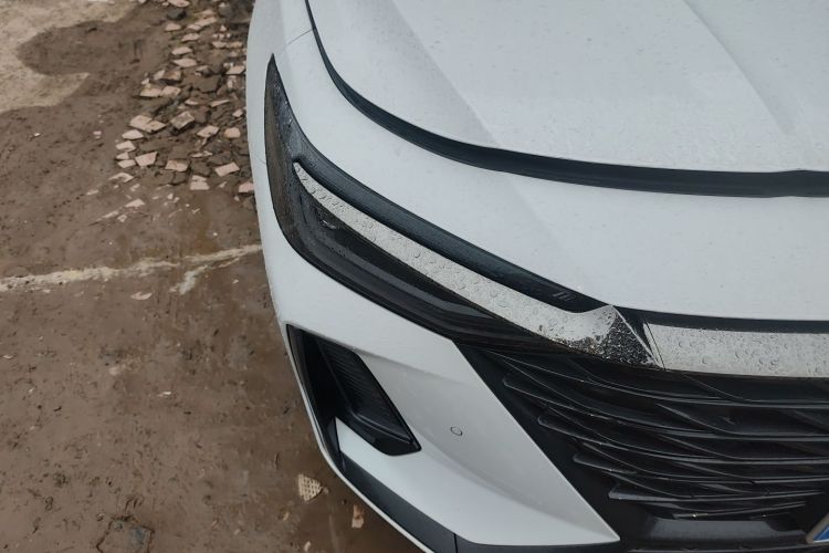 奇瑞 艾瑞泽8 2023款 高能版 2.0T DCT驰车身外观8