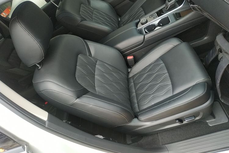 日产 探陆 2024款 380VC-TURBO 四驱智尊版 6座局部细节41