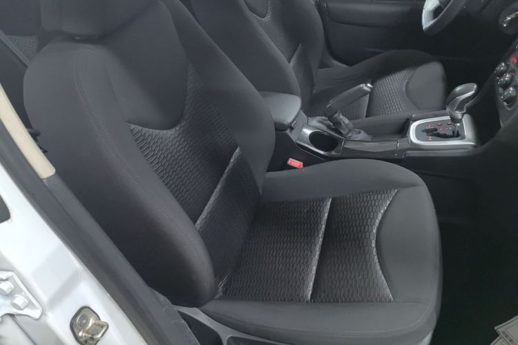 雪铁龙C4L 2015款 1.2T 自动豪华版局部细节41