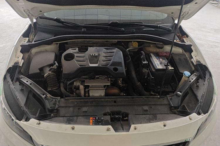 名爵 MG6 2019款 20T 自动运动版机舱底盘24