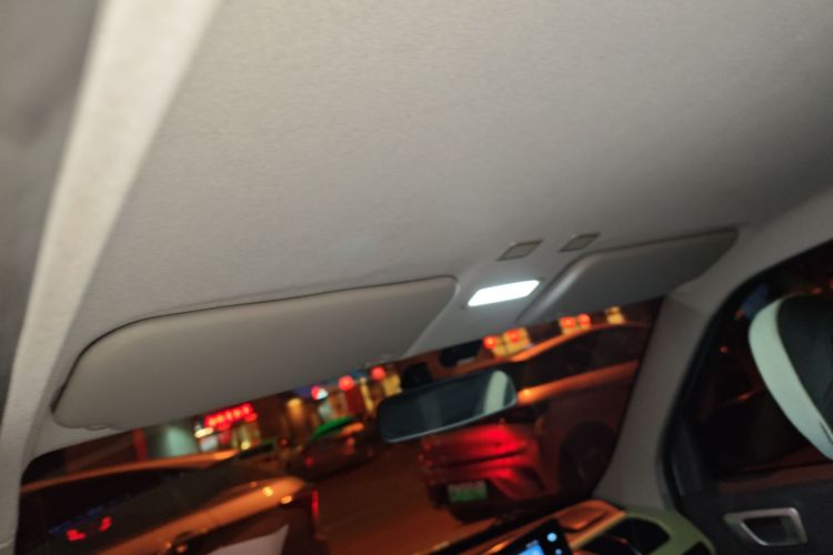 吉利银河 2024款 熊猫mini 200km 龙腾版中控内饰22