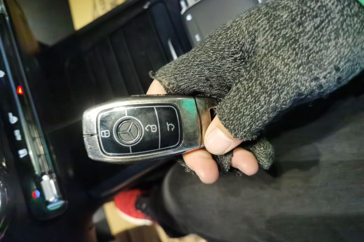 奔驰B级 2020款 B 180中控内饰11