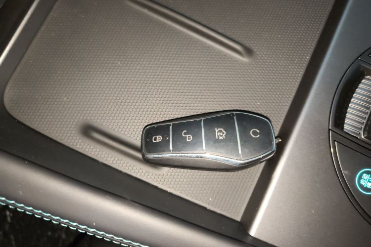 比亚迪 海豹06新能源 2024款 DM-i 80KM尊贵型中控内饰11