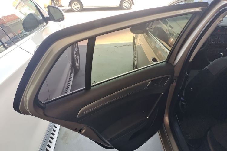 大众 高尔夫 2018款 230TSI 自动舒适型中控内饰7008