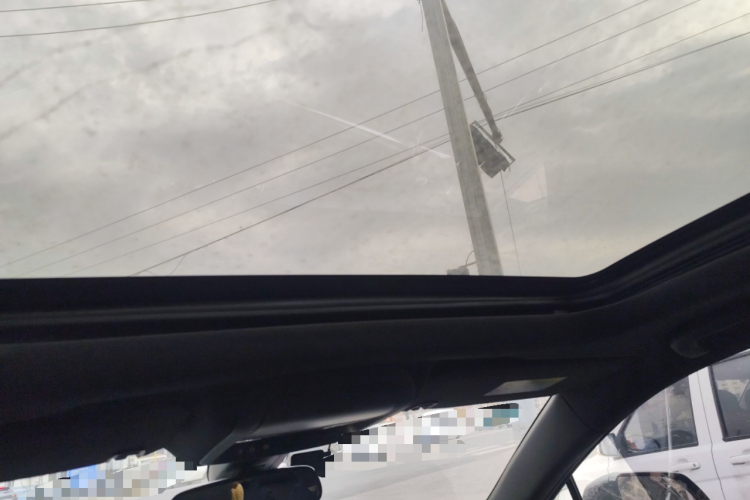 凯迪拉克XT5 2022款 2.0T 四驱豪华型（蜂鸟版）中控内饰22