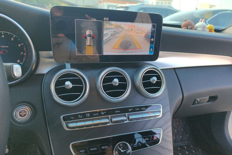 奔驰C级(进口) 2020款 改款 C 260 旅行轿车中控内饰16