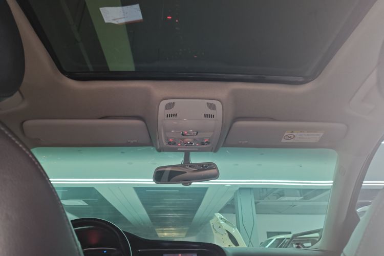 奥迪A4L 2015款 35 TFSI 自动舒适型局部细节22