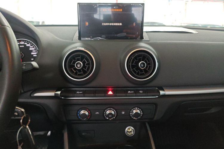 奥迪A3 2020款 改款 Limousine 35 TFSI 进取型 国VI中控内饰16