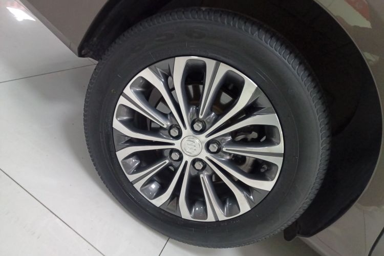 别克GL8 2021款 陆上公务舱 652T 豪华型车身外观6008