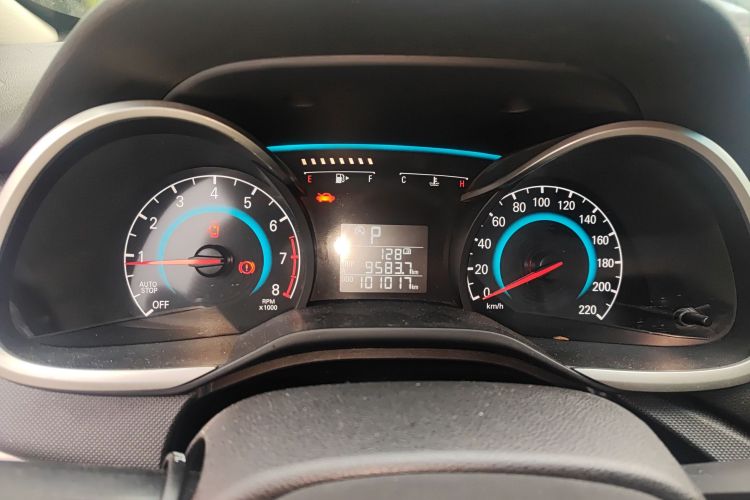 雪佛兰 科沃兹 2019款 320 自动欣享天窗版局部细节14