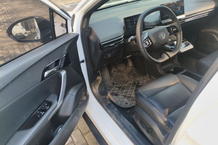 名爵 MG4 EV 2022款 425km 豪华版中控内饰7003