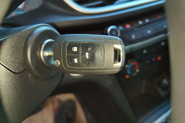 别克 英朗 2021款 改款 典范 1.5L 自动精英型中控内饰11