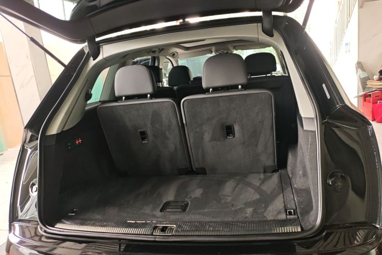 奥迪Q7 2022款 45 TFSI quattro S line运动型局部细节23