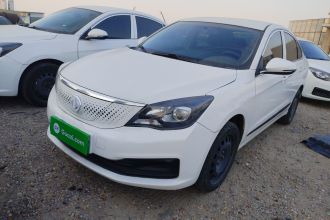 东风风神E70 2023款 500 智行版 磷酸铁锂 48.6kWh 120kW