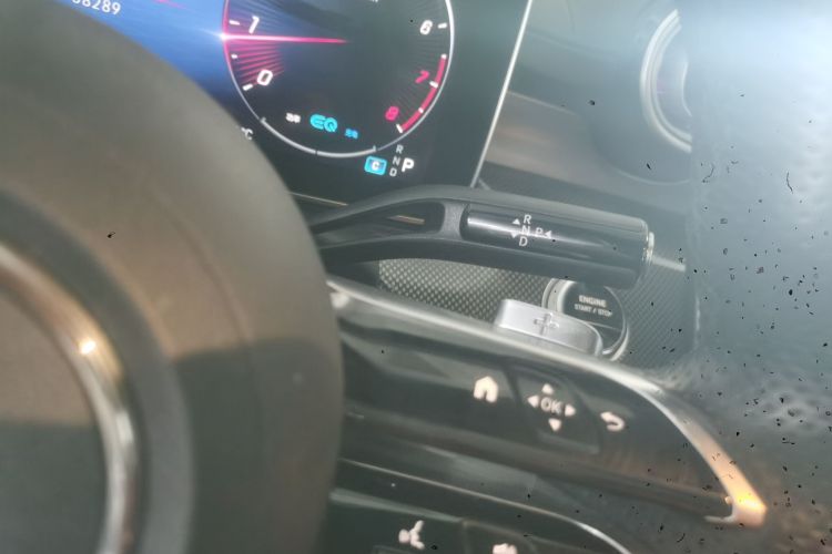 奔驰C级 2022款 C 260 L 运动版局部细节18