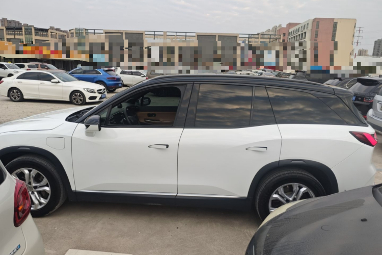 蔚来ES8 2020款 415KM 七座版车身外观6003