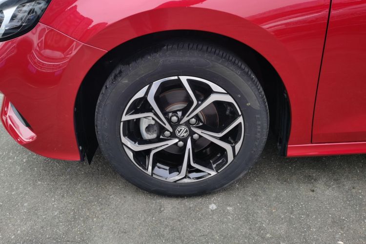 名爵 MG5 2021款 180DVVT CVT青春豪华版车身外观6007