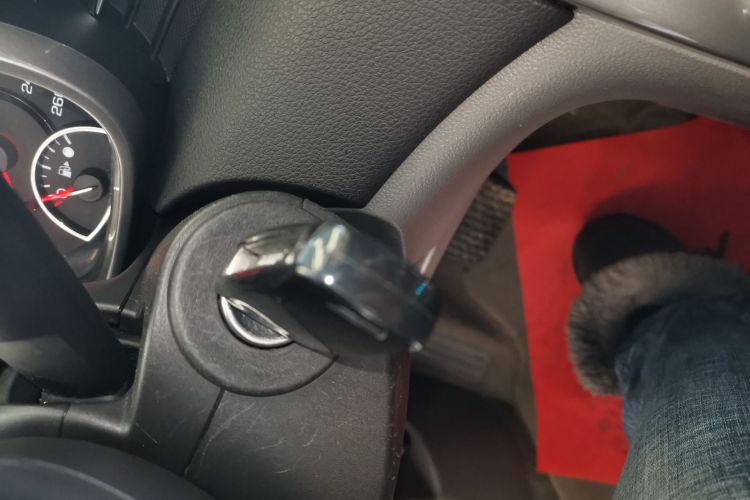 雪佛兰 迈锐宝 2014款 2.0L 自动豪华版中控内饰11