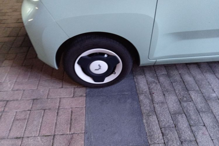 五菱汽车 宏光MINIEV 2021款 马卡龙臻享款 三元锂车身外观6007