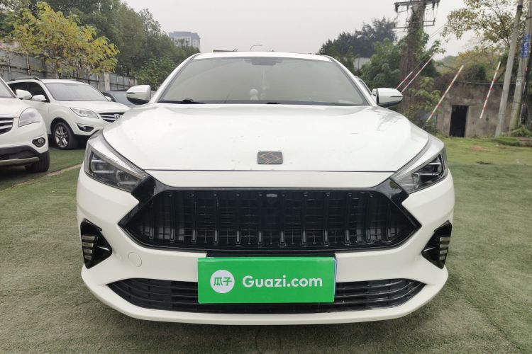 思皓A5 2023款 1.5T CVT豪华舒享型车身外观2