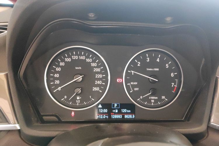 宝马X1 2018款 sDrive18Li 尊享型中控内饰14