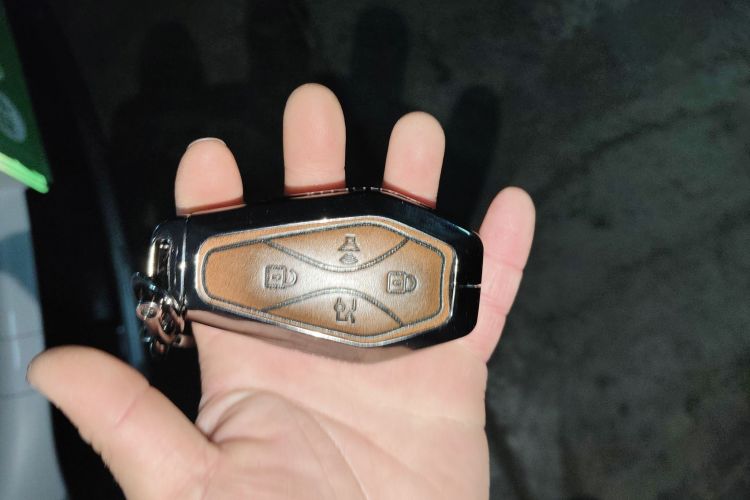 ARCFOX极狐 极狐 阿尔法T5(ARCFOX αT5) 2026款 纯电 660 元境神行版中控内饰11