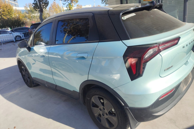 吉利几何E萤火虫 2022款 401KM 霹雳虎 4座车身外观6003