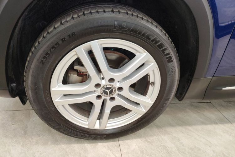 奔驰GLB 2021款 GLB 200 动感型车身外观6007