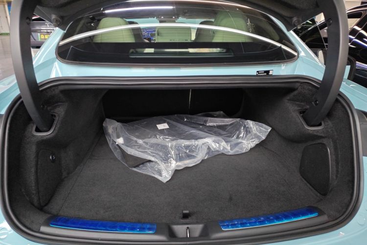 鸿蒙智行 智界S7 2025款 855km Max机舱底盘23