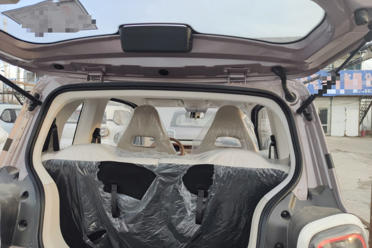 奔腾小马 2026款 222km 萌趣马 Plus机舱底盘23