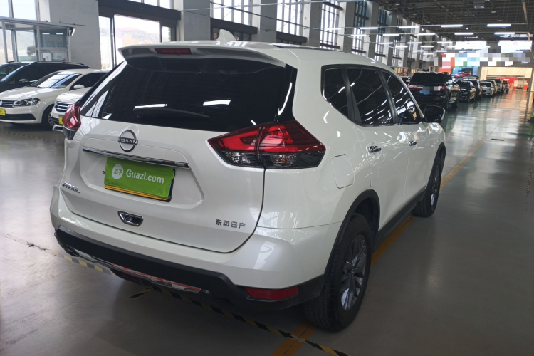 日产 奇骏 2025款 荣誉 2.0L 两驱真心版车身外观6005