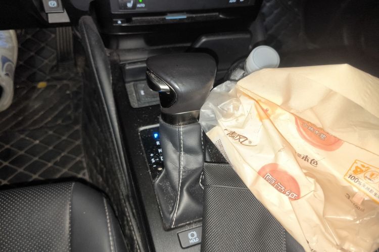 雷克萨斯ES 2018款 200 卓越版 国VI中控内饰18