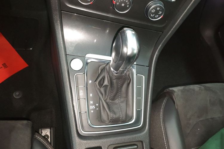 大众 高尔夫 2019款 280TSI DSG豪华型 国VI中控内饰18