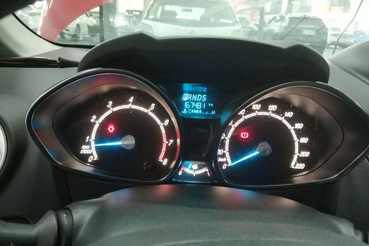 福特 嘉年华 2013款 两厢 1.5L 自动时尚型中控内饰14