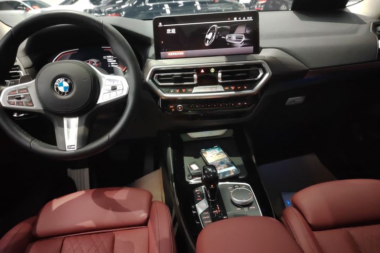 宝马X3 2023款 改款 xDrive30i 领先型 M曜夜套装中控内饰18