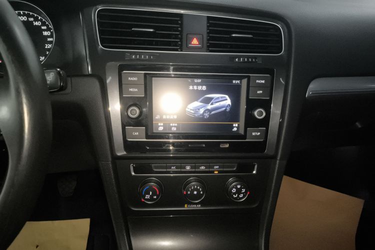 大众 高尔夫 2018款 230TSI 手动舒适型中控内饰16