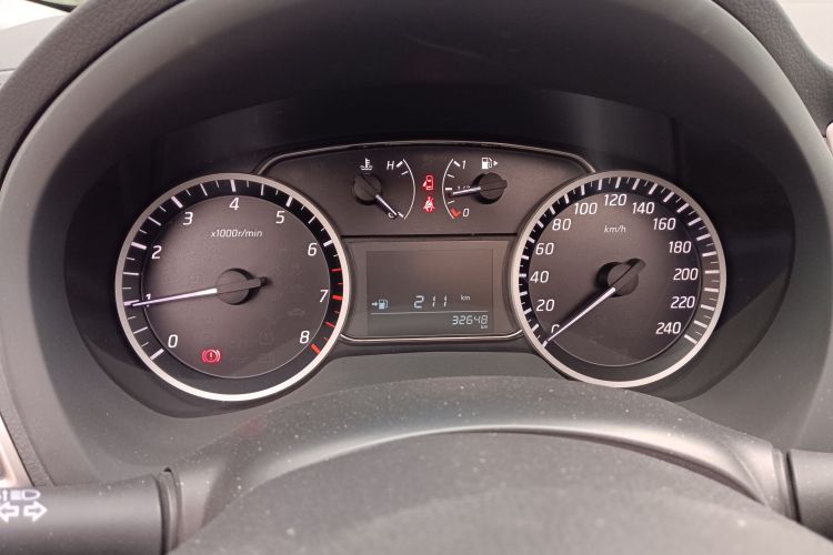 日产 轩逸 2021款 经典 1.6XL 手动豪华版中控内饰14