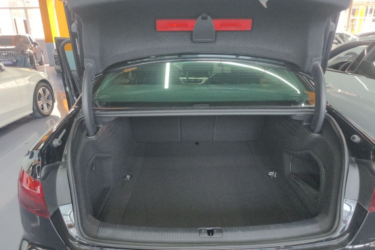 奥迪A4L 2022款 40 TFSI 时尚动感型局部细节23