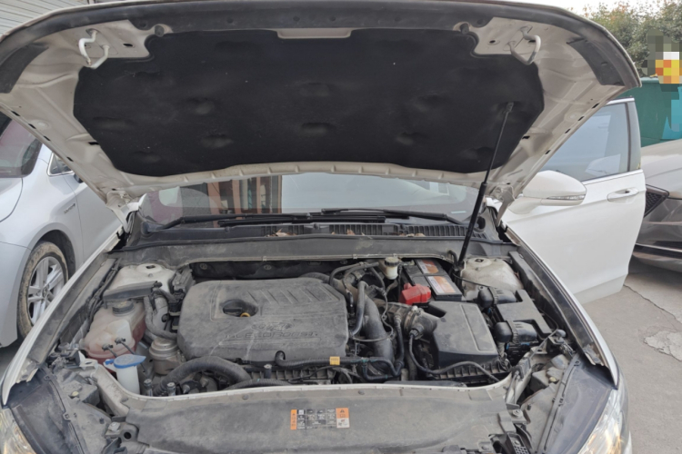 福特 蒙迪欧 2017款 改款 EcoBoost 180 时尚型局部细节24