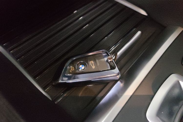 宝马X6 2015款 xDrive35i 领先型中控内饰11