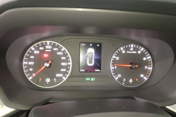 名爵 MG5 2023款 180DVVT 手动风尚版局部细节14