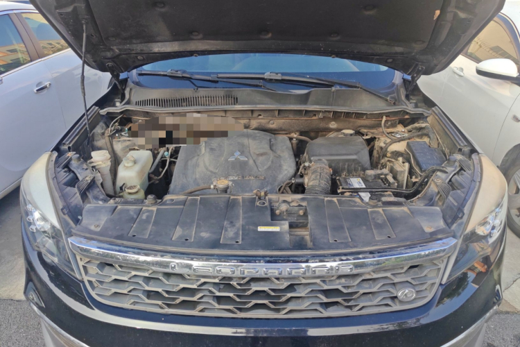 猎豹汽车 猎豹CS10 2016款 2.0T 手动卓越型局部细节24