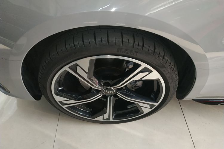 奥迪A4L 2024款 40 TFSI 豪华动感型(星夜版)车身外观6001